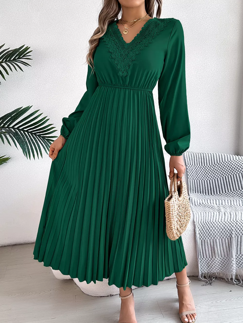 Lace Detail V-Neck Pleated Dress, image 2