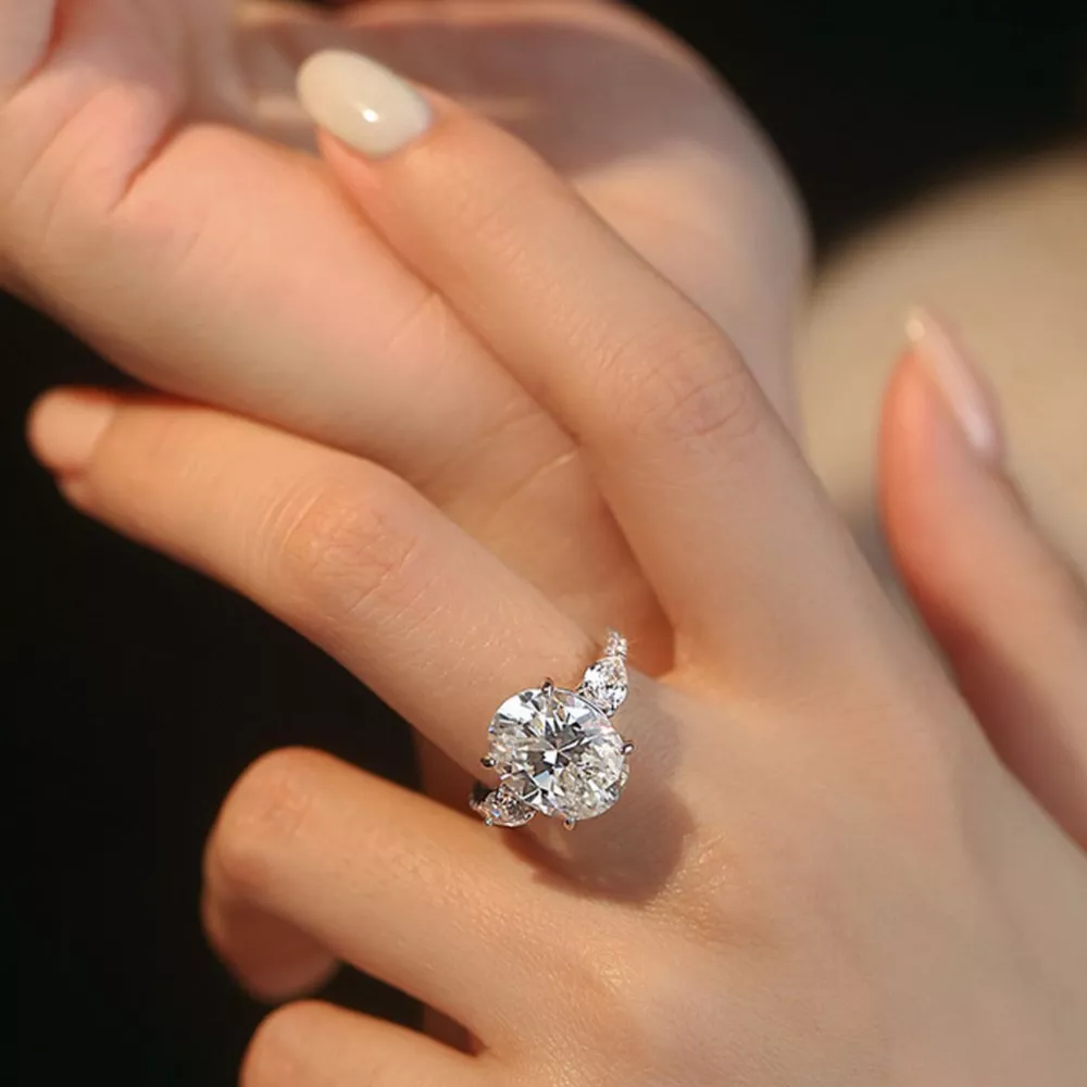 2 Carat 925 Sterling Silver Moissanite Oval Ring, image 5