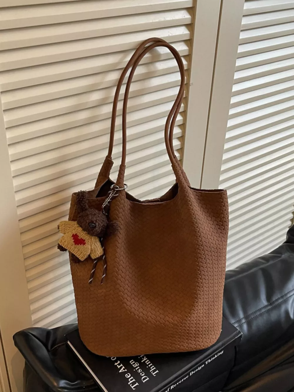 Vintage Woven Texture Shoulder Bag