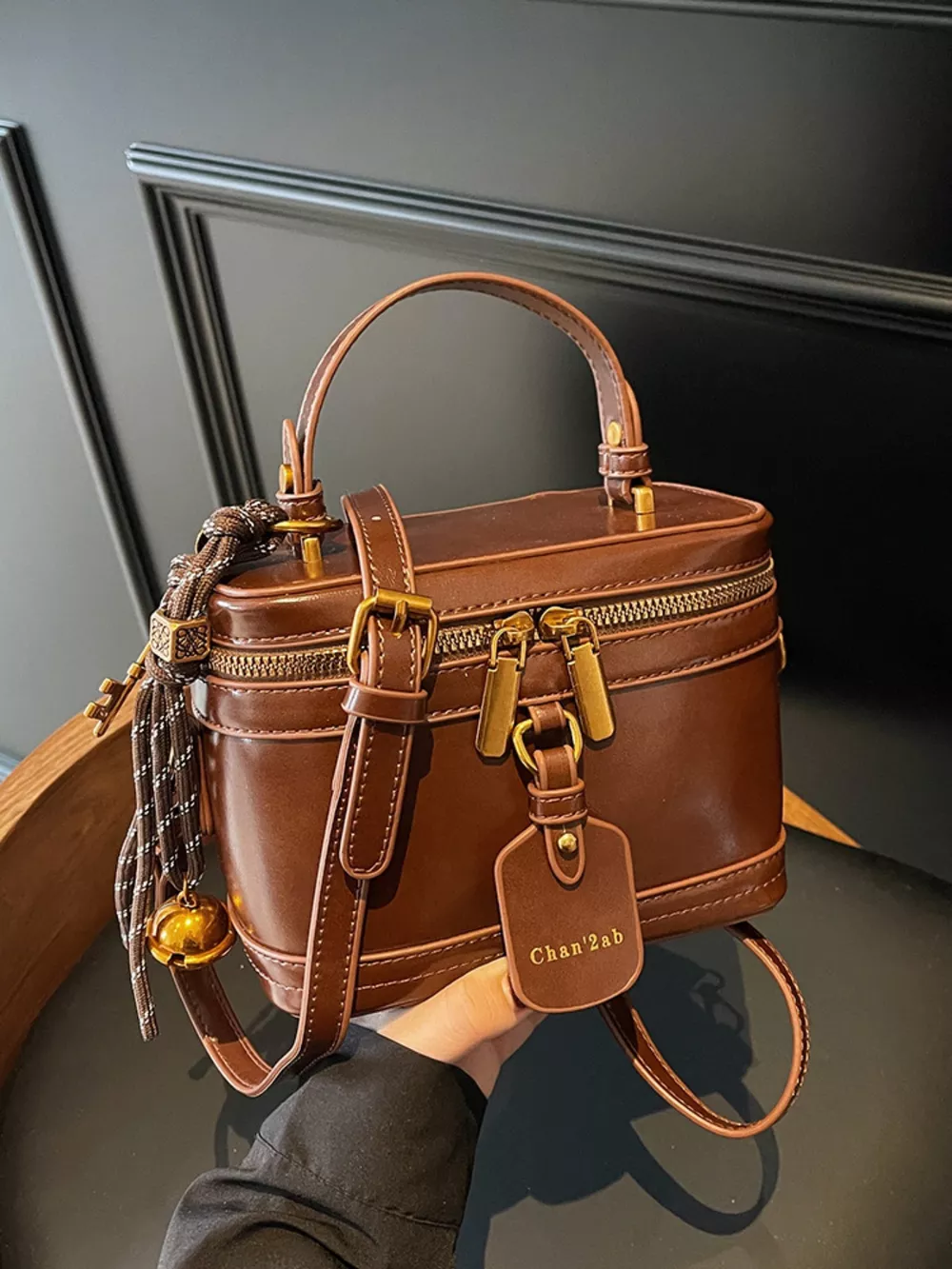 Retro Style Boxy Crossbody Bag, image 3