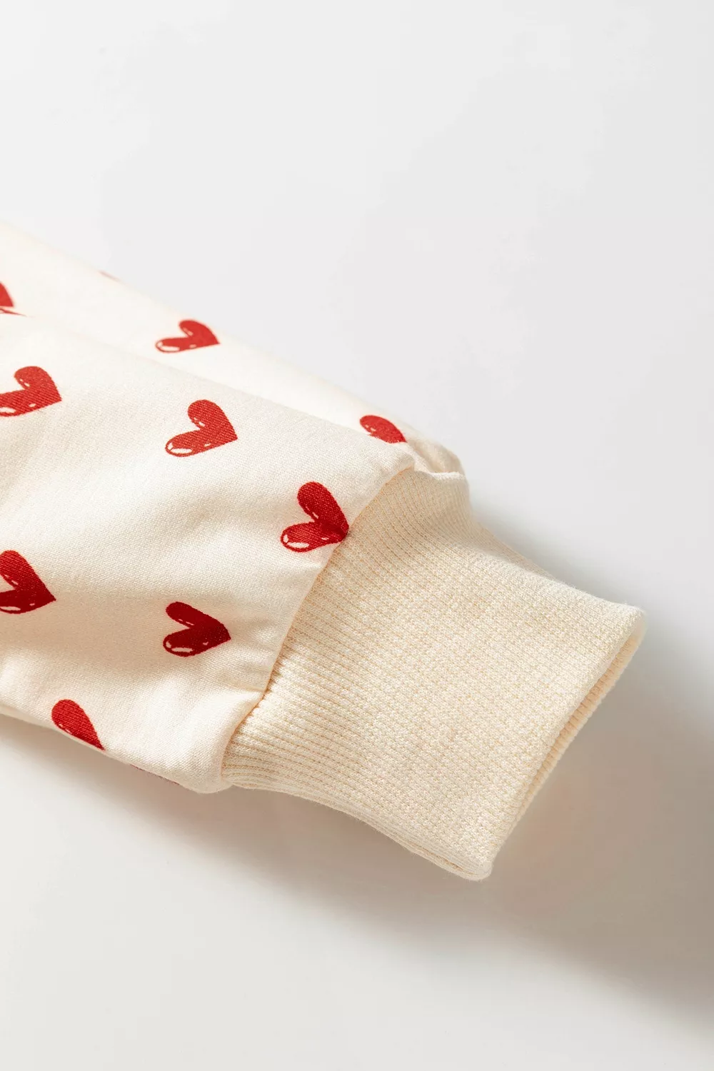 Heart Print Round Neck Long Sleeve Regular Fit Sweatshirt, image 5