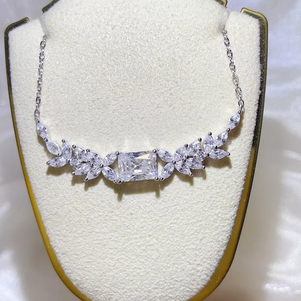 2 Carat 925 Sterling Silver Moissanite Necklace