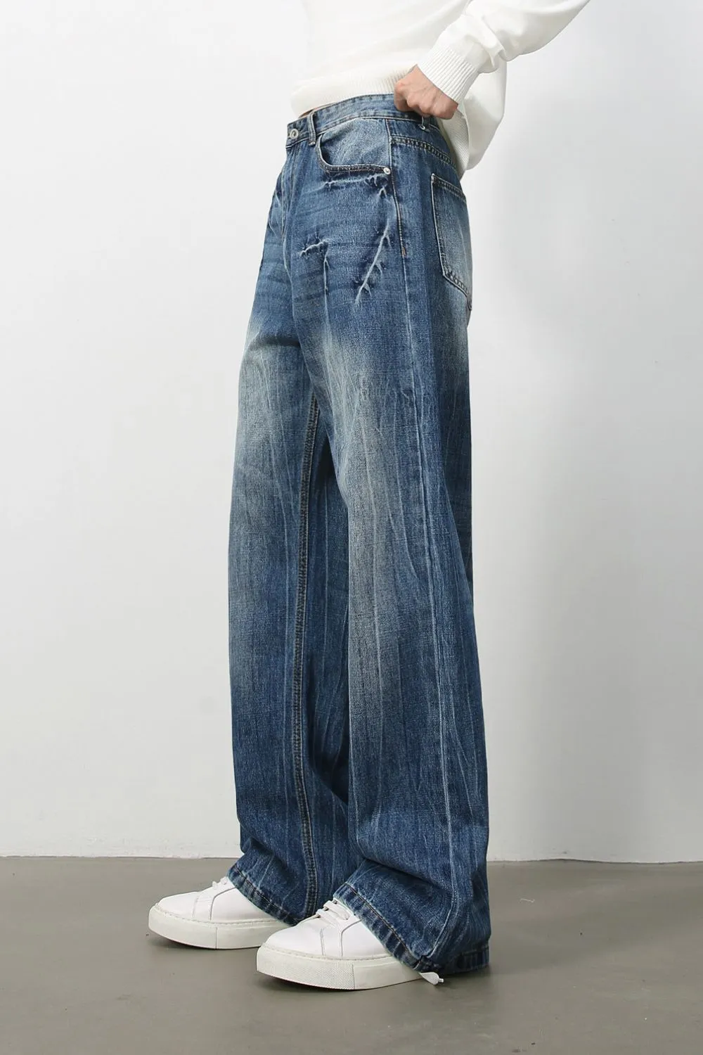 Men's Loose Fit Jeans with Pockets, image 4