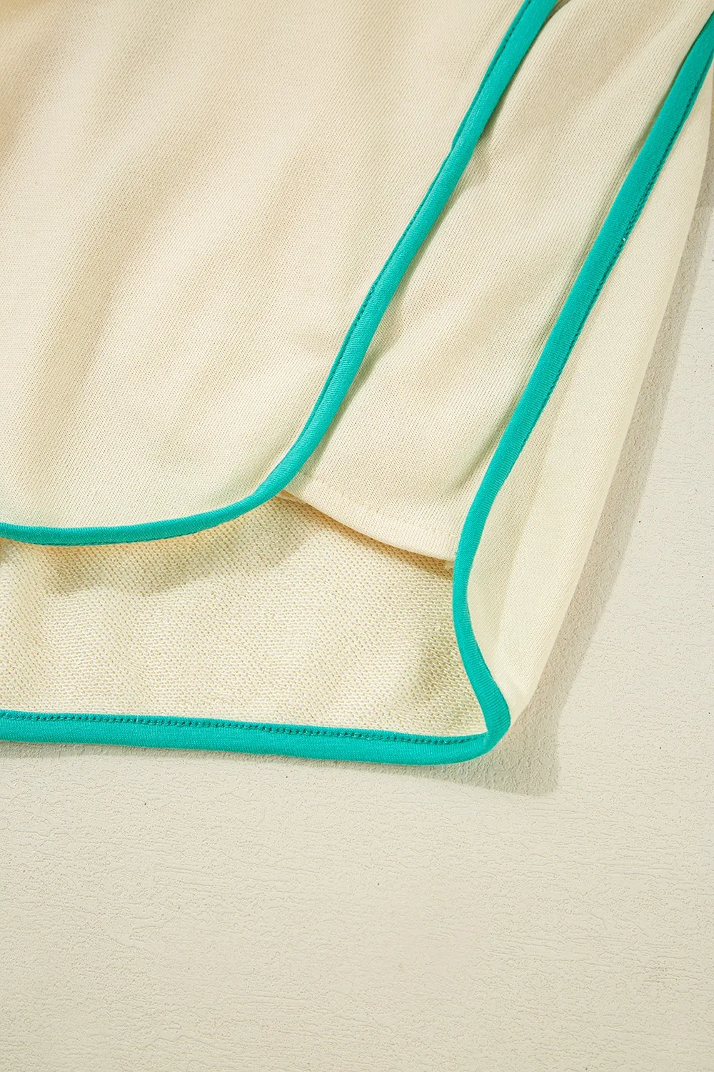 Contrast Round Neck Top and Shorts Set, image 12