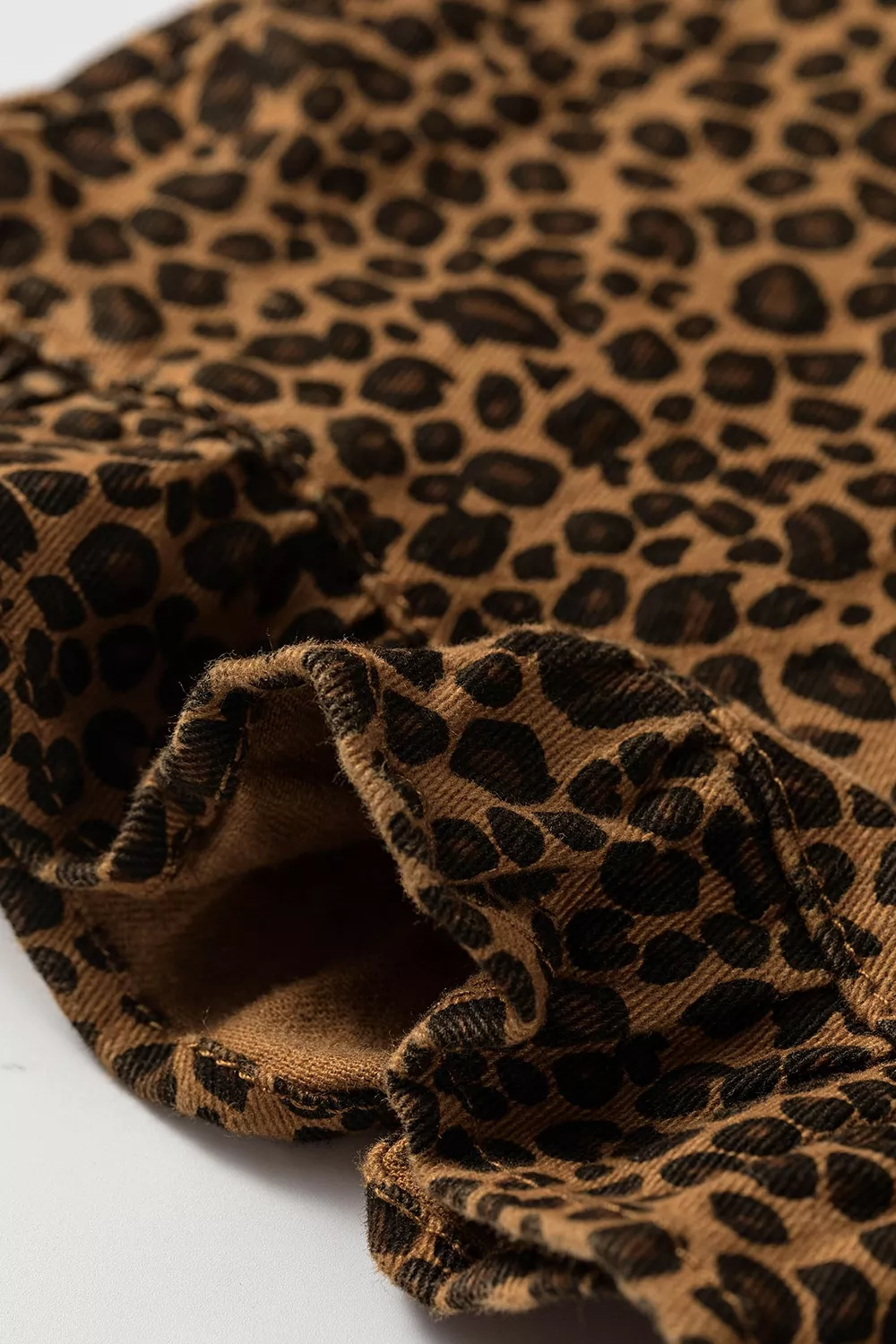 Leopard Print Ruffled Hem Shift Jeans, image 9