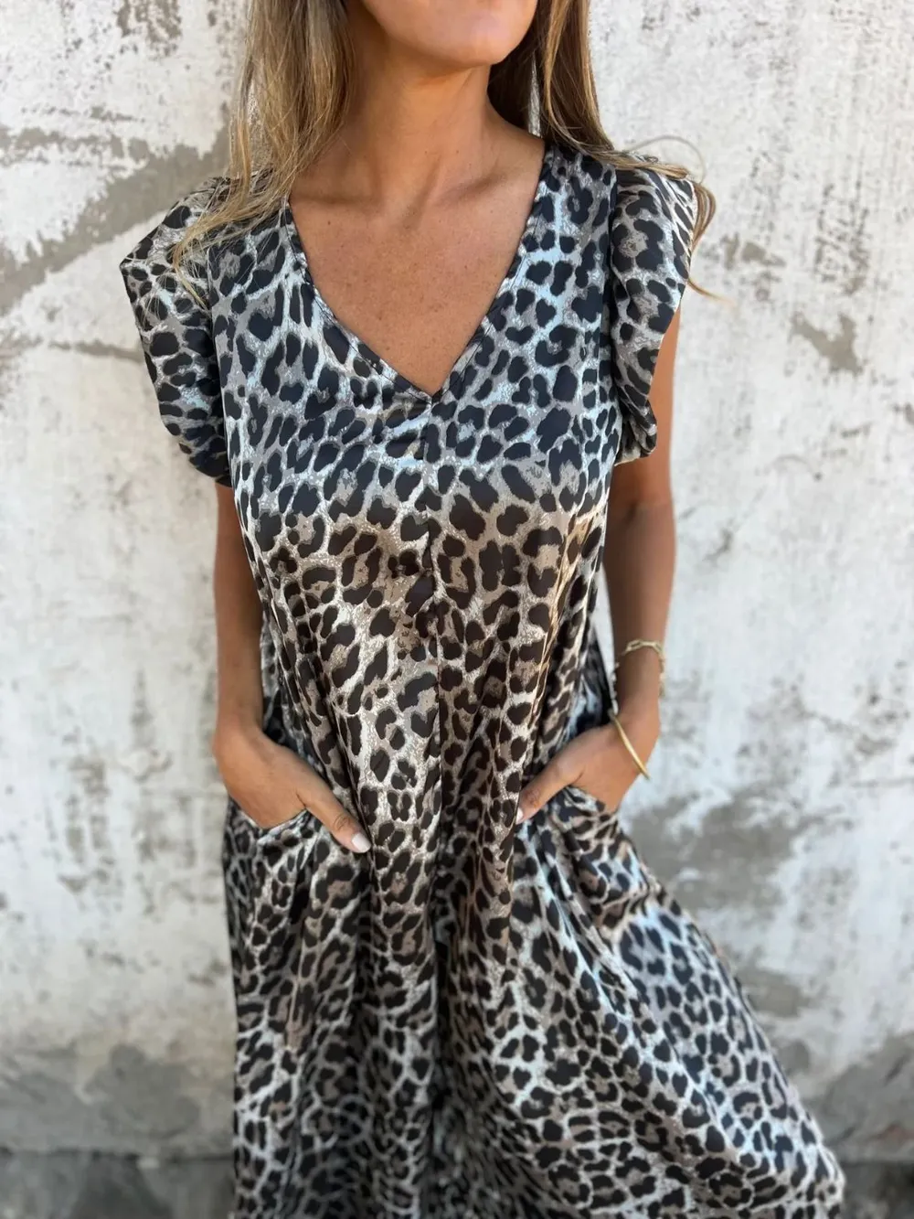 Full Size V-Neck Cap Sleeve Wide Leg Jumpsuit Plus Size, image 17