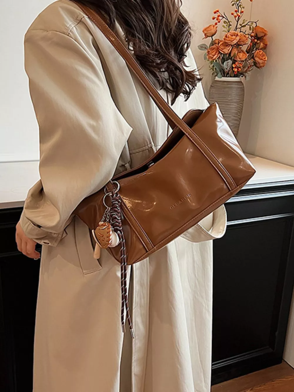 Solid Color Leather Shoulder Bag, image 3