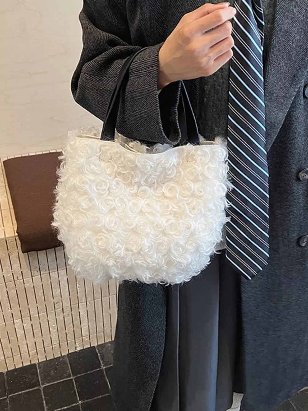 Lightweight Fluffy Handbag, image 9