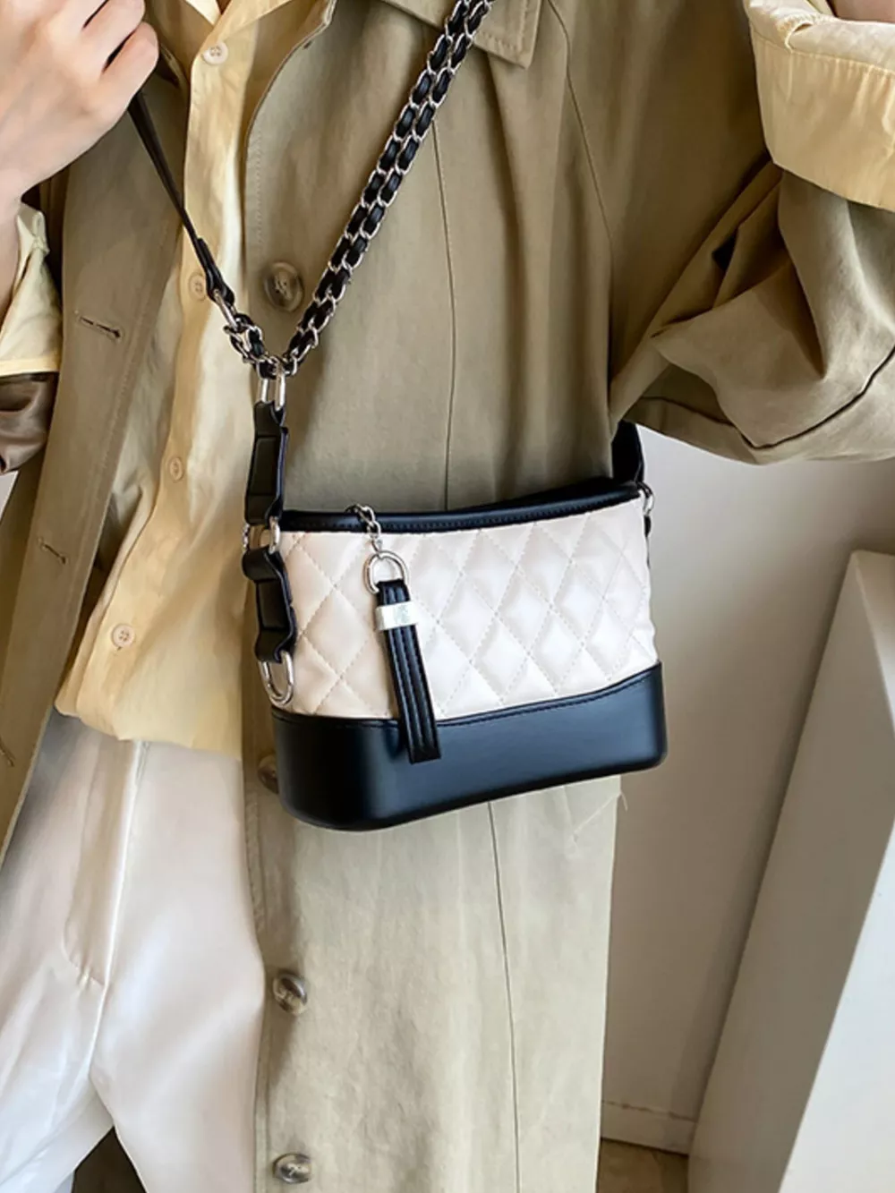 Quilted Bucket Crossbody Bag with Chain Strap, image 3