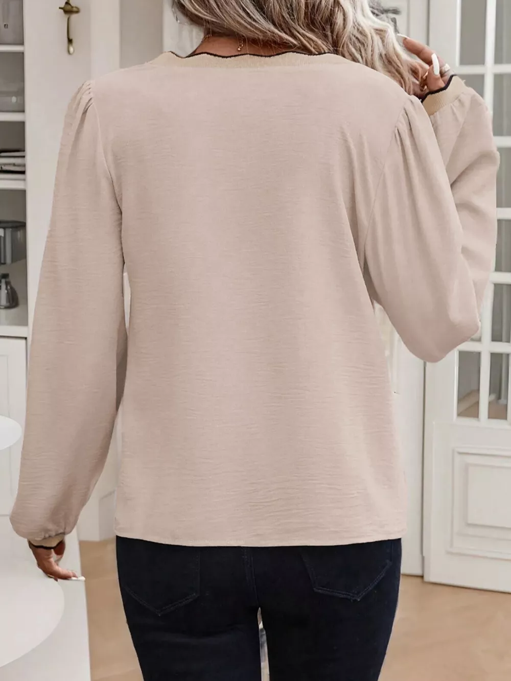 Contrast Scallop Trim V Neck Long Sleeve Blouse, image 2