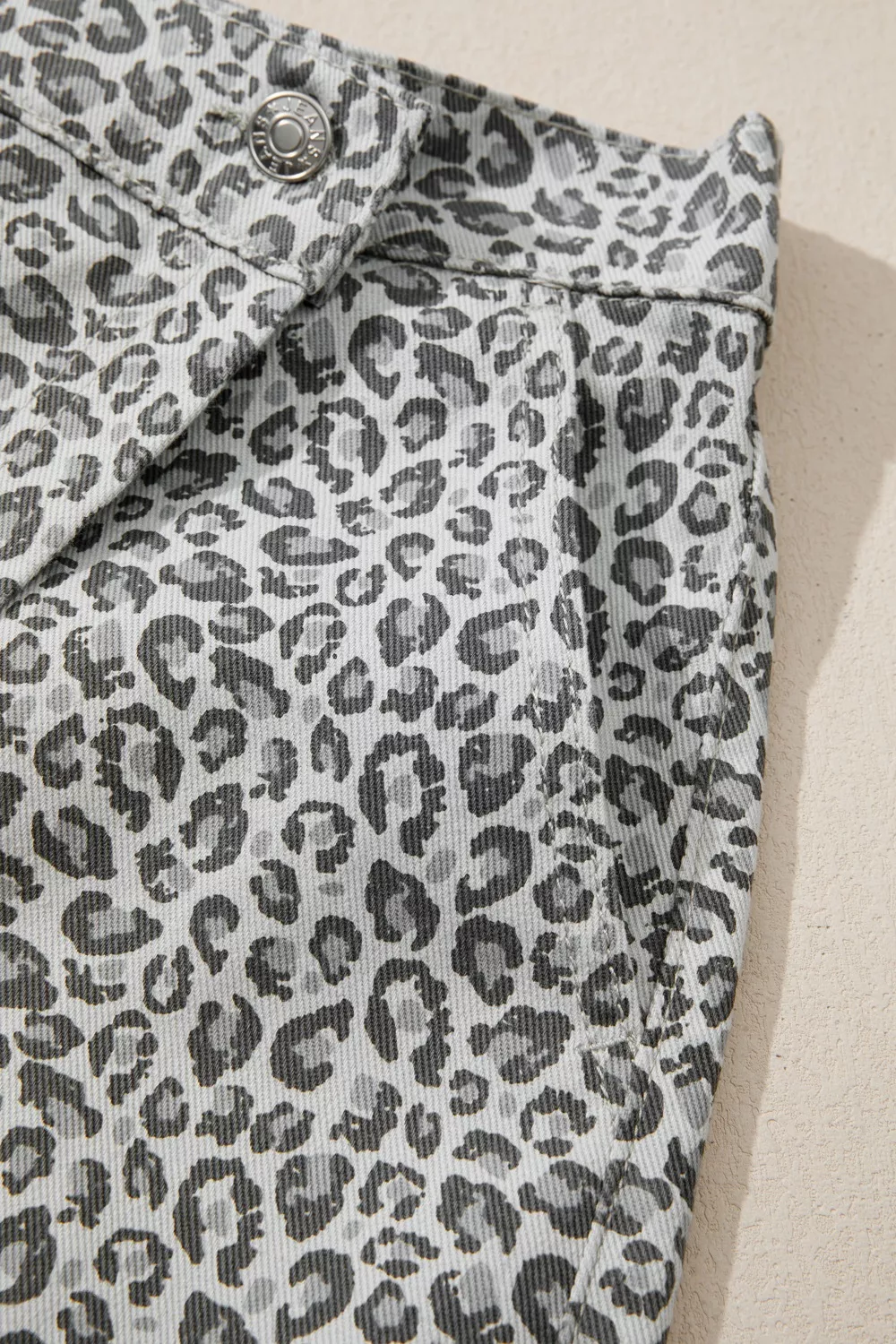 Leopard Print Elastic Waist Denim Shorts, image 5