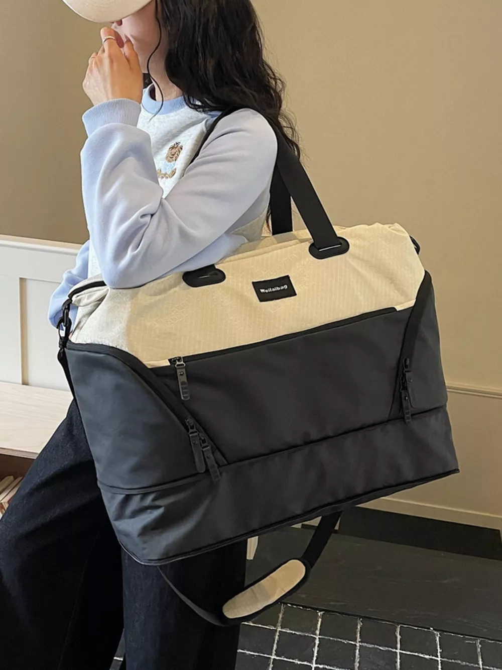 Two-Tone Duffle Bag, image 3
