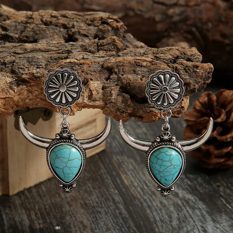 Artificial Turquoise Alloy Cow Head Earrings, image 4