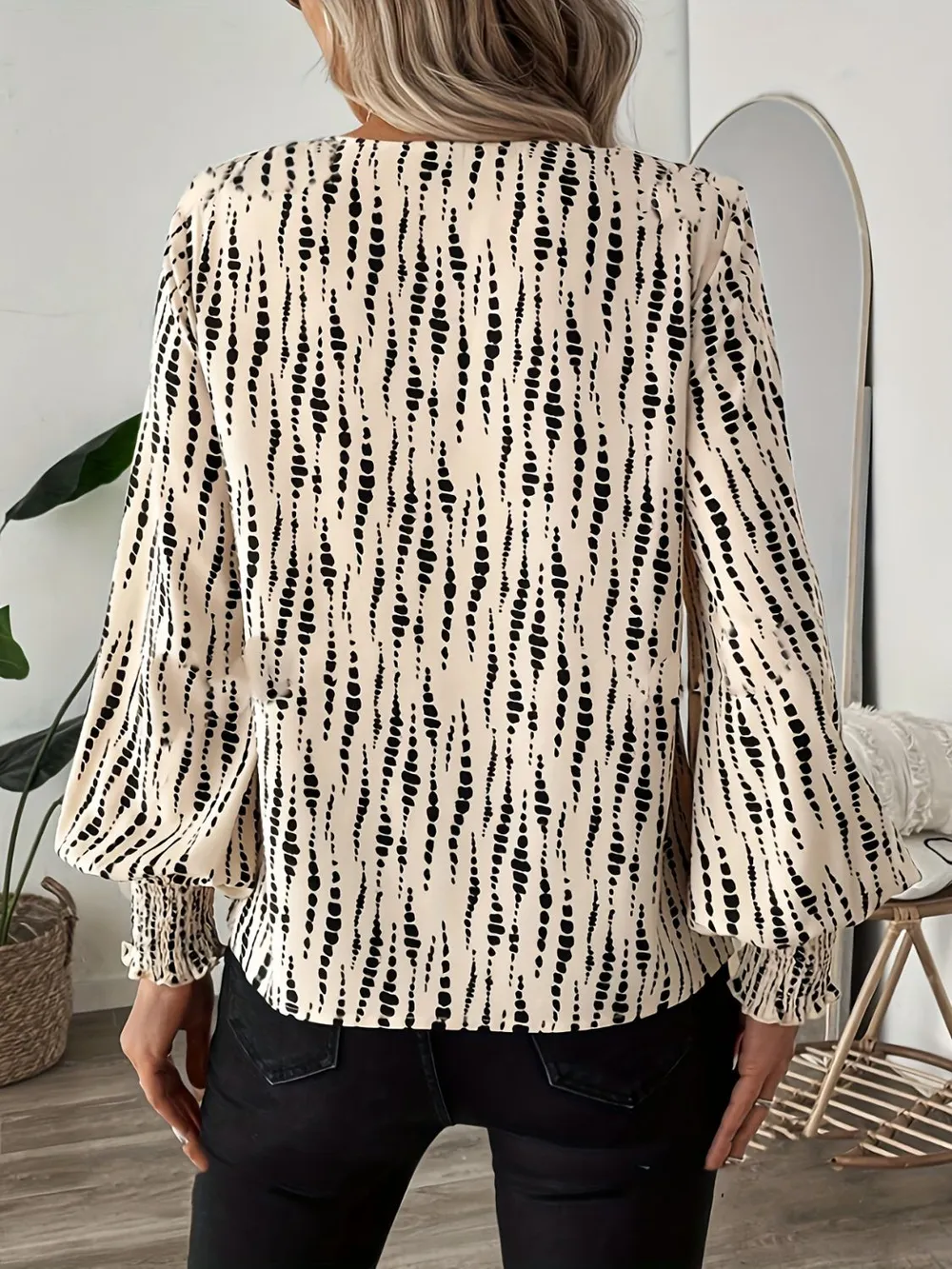 Printed V-Neck Lantern Sleeve Blouse, image 2