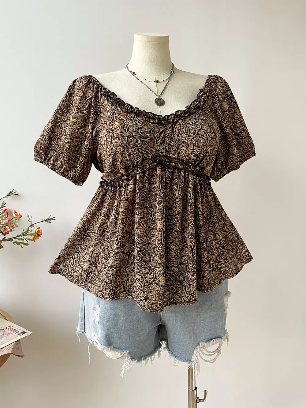 Plus Size Paisley Print Short Sleeve Blouse, image 3