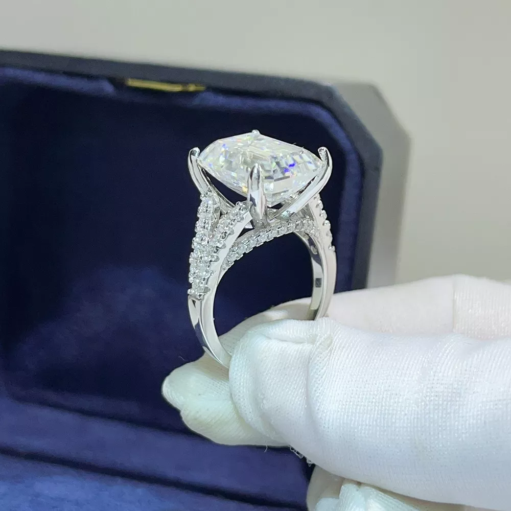 10 Carat 925 Sterling Silver Moissanite Ring, image 2