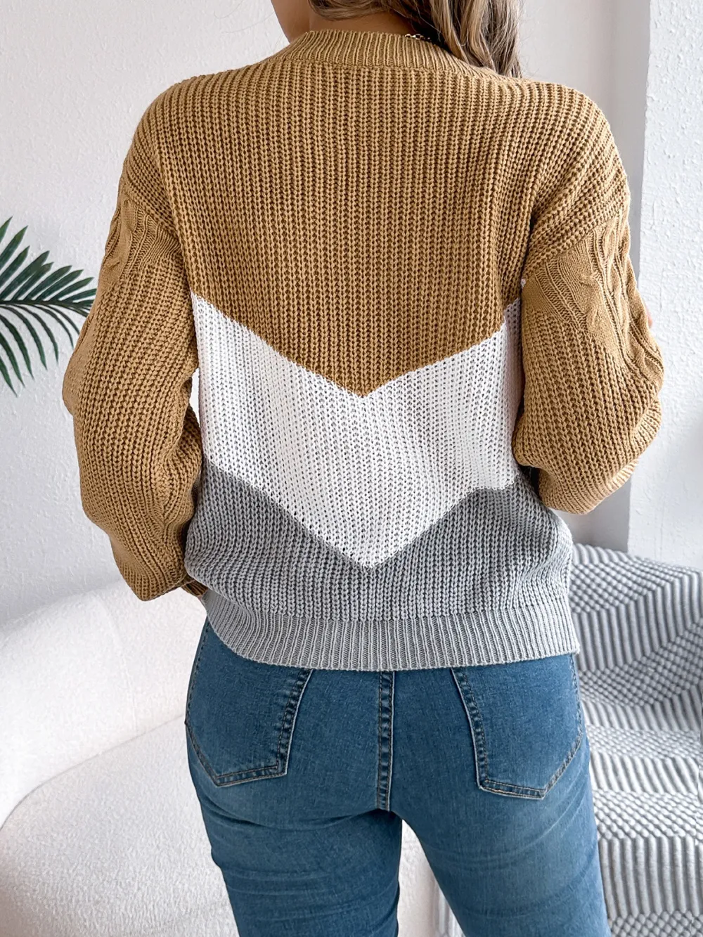 Cable-Knit Color Block Round Neck Sweater, image 3