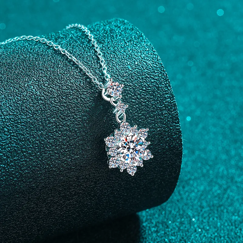 1 Carat Moissanite Zircon 925 Sterling Silver Necklace, image 3