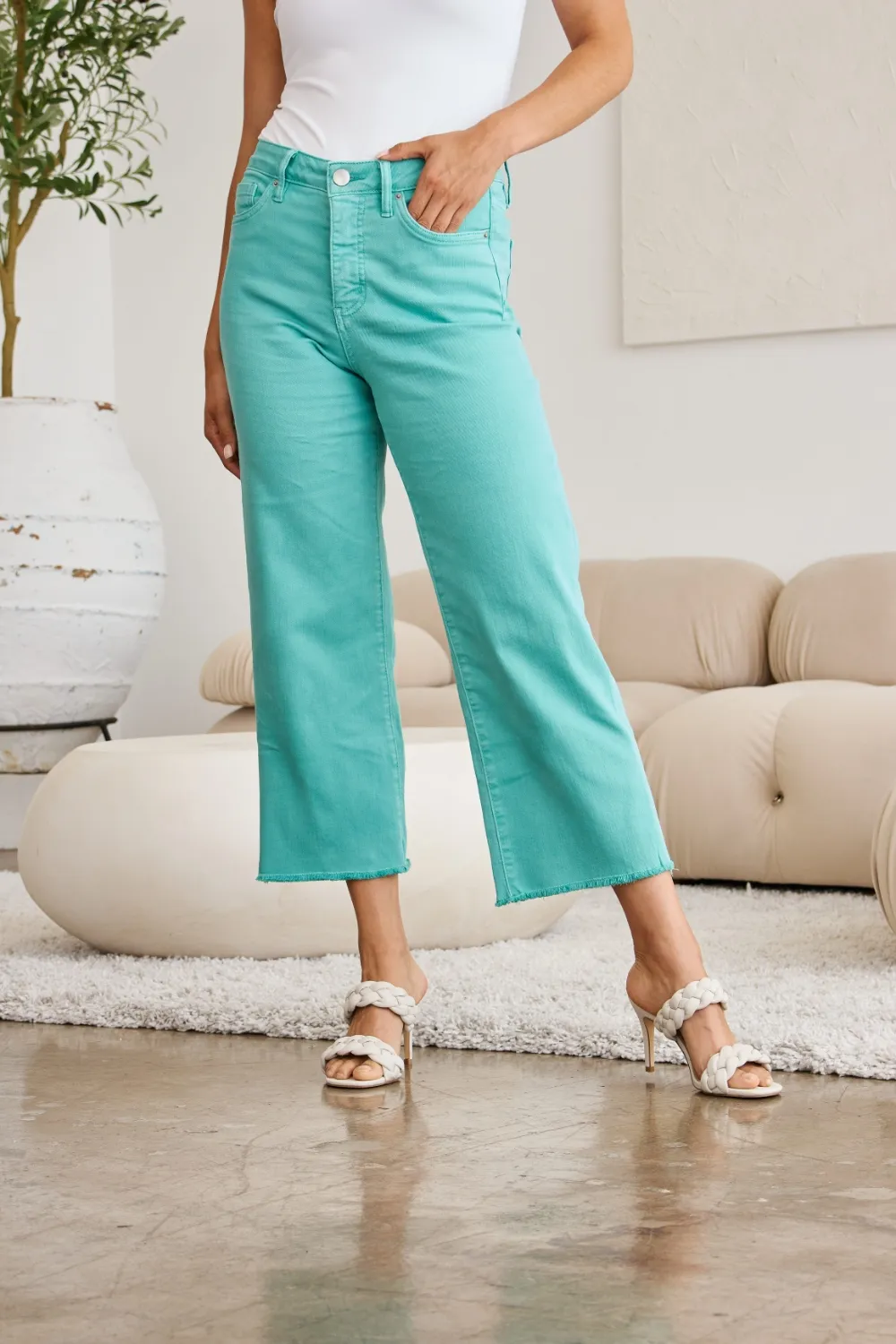Crop Chloe Full Size Tummy Control High Waist Raw Hem Jeans, image 7