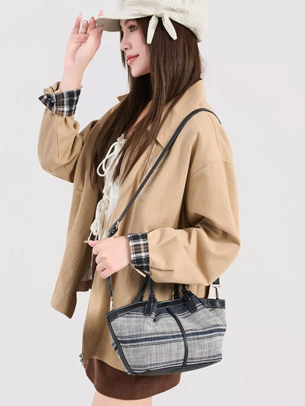 Vintage Striped Crossbody Bag with Leather Trim, image 3