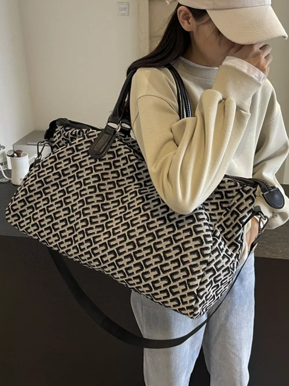 Patterned Large Capacity Travel Bag, image 6