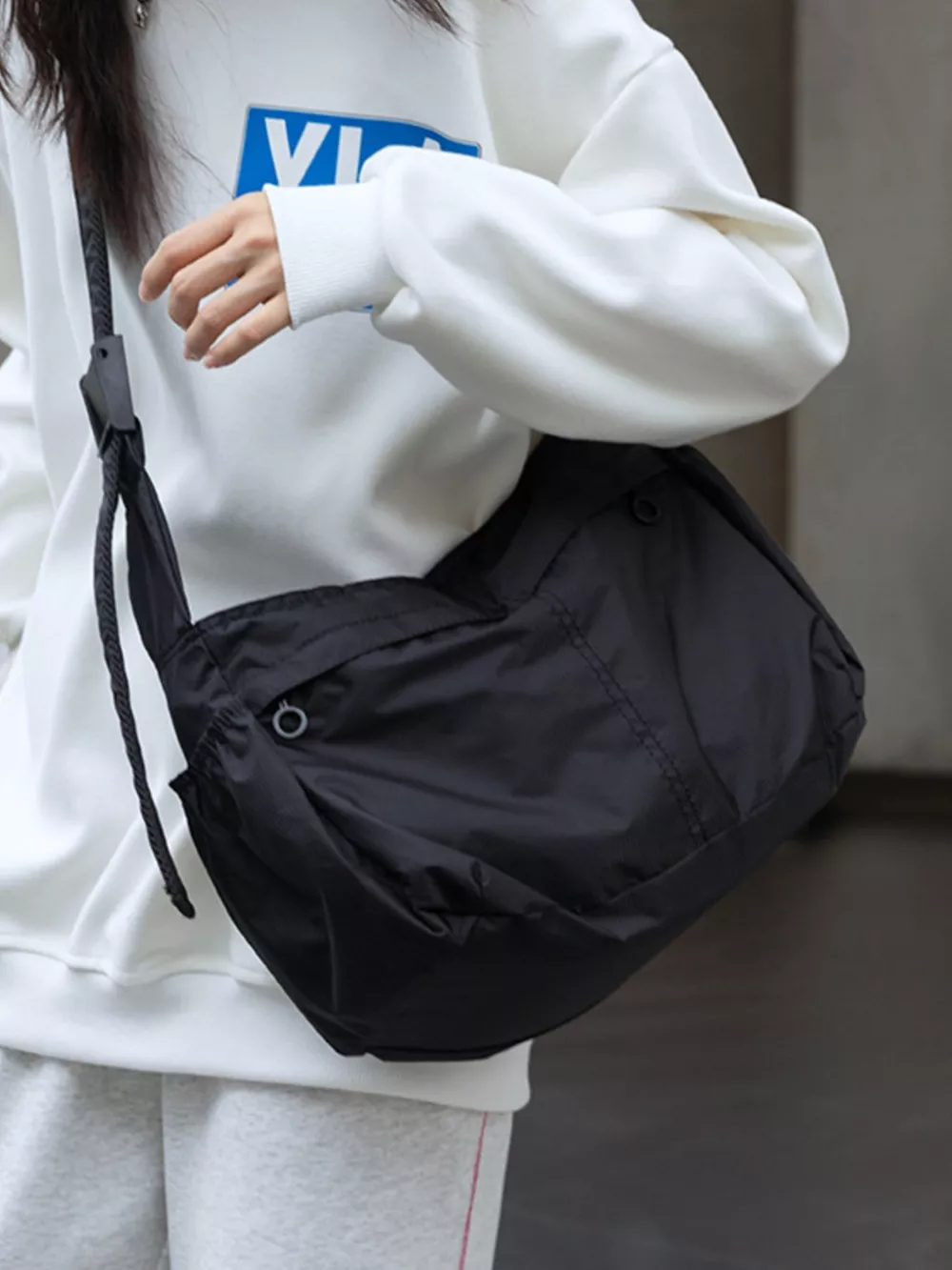 Lightweight Nylon Casual Crossbody Bag