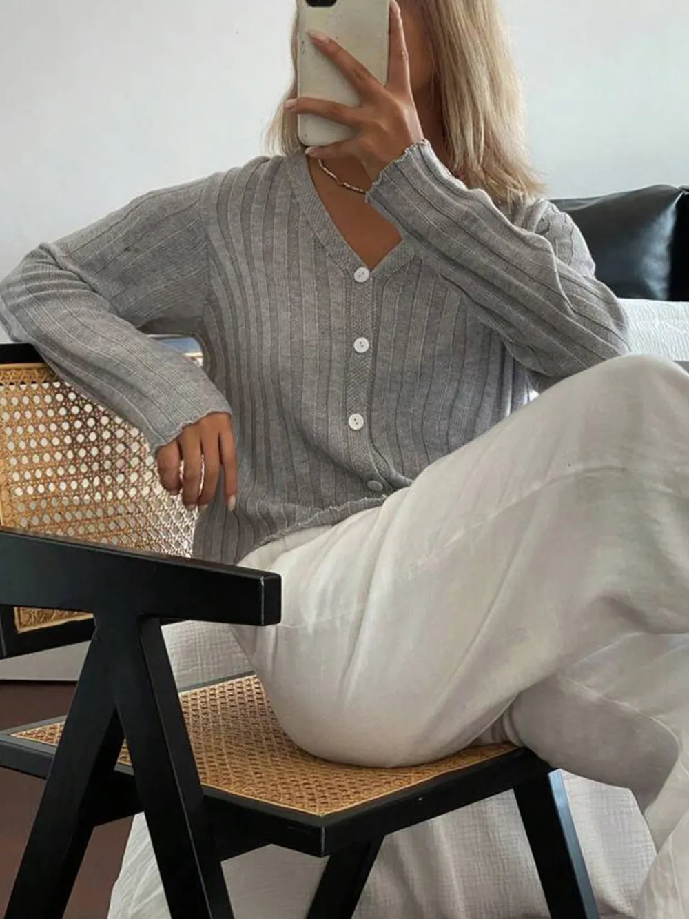 Ribbed Button-Up V-Neck Cardigan, image 4