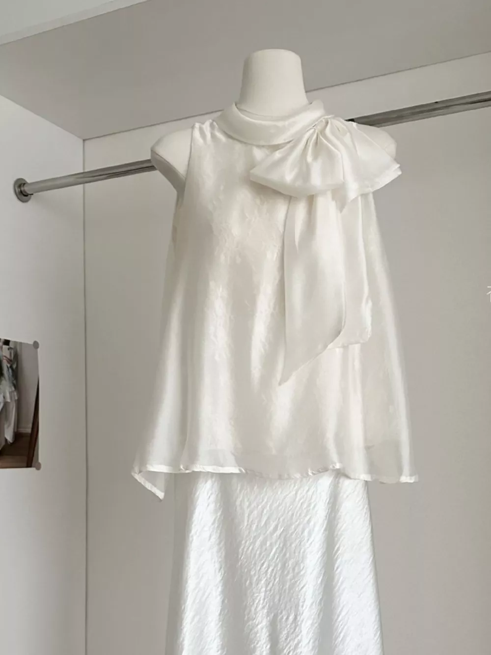 Bow Chiffon Sleeveless Top, image 2