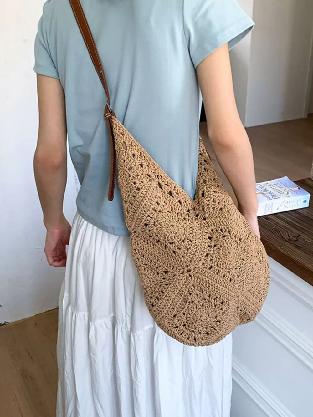 Crochet Shoulder Bag with Leather Straps, image 5