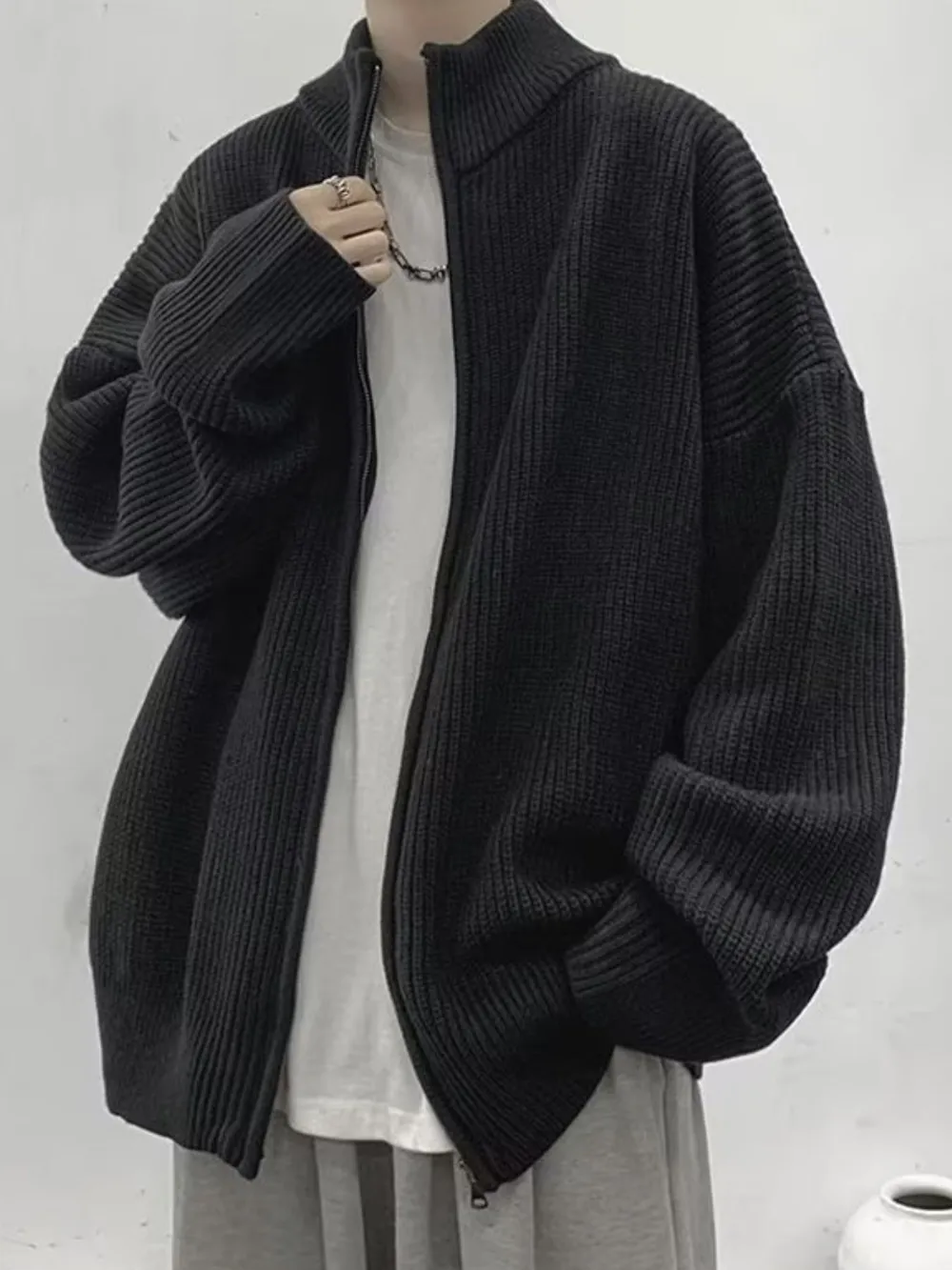Men's Oversized Ribbed Zip-Up Sweater Cardigan, image 2