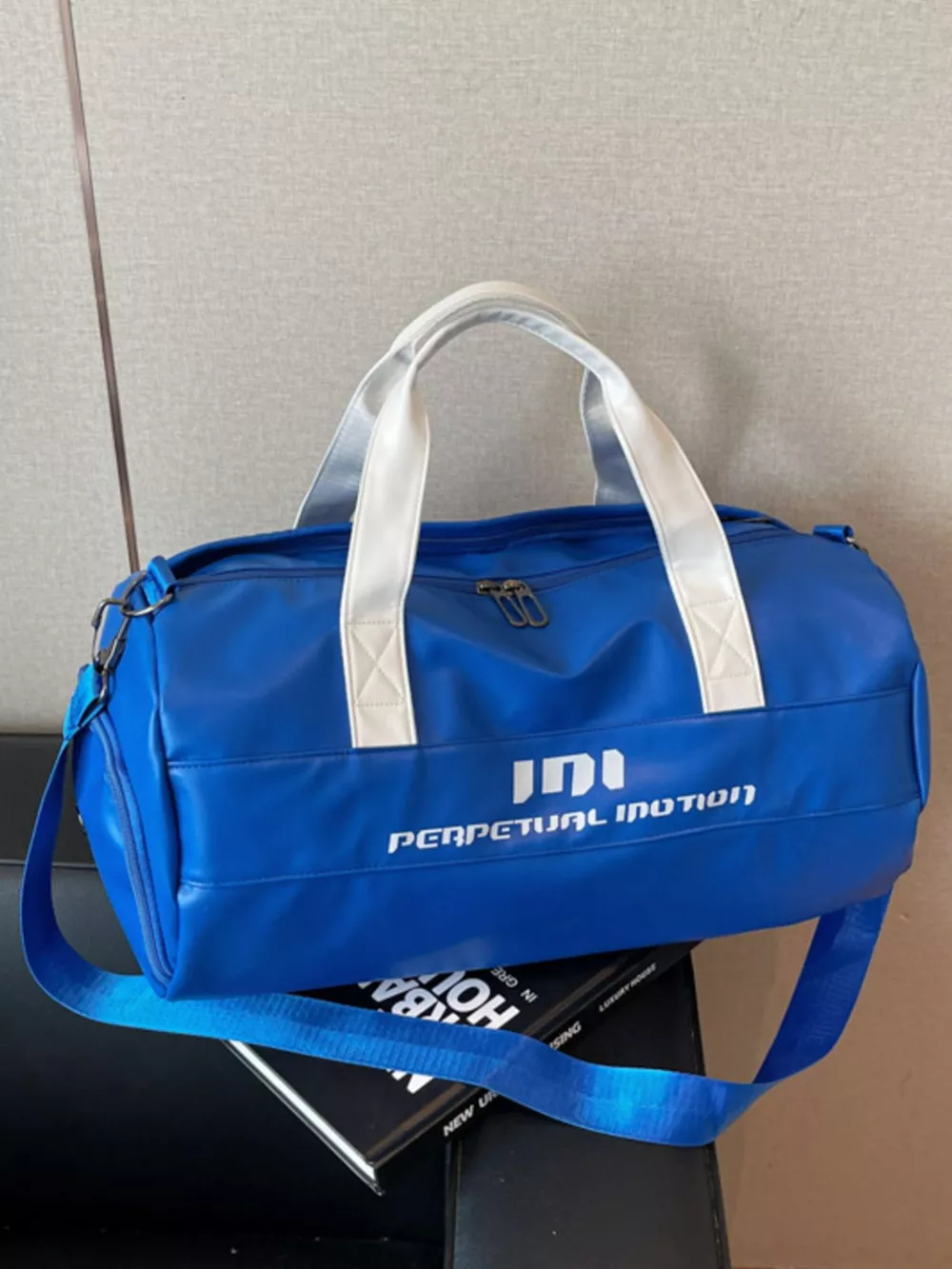 Lightweight Travel Duffel Bag with Shoulder Strap, image 10