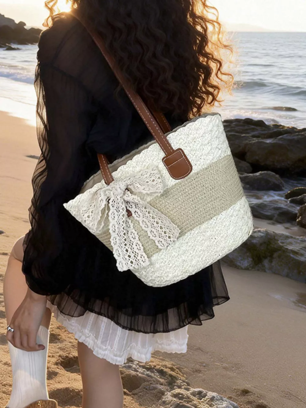 Lace Trimmed Straw Shoulder Bag, image 2