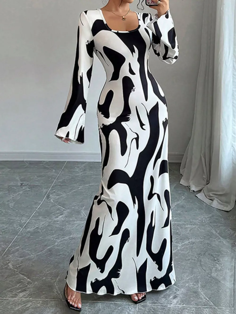 Abstract Print Long Sleeve Maxi Dress