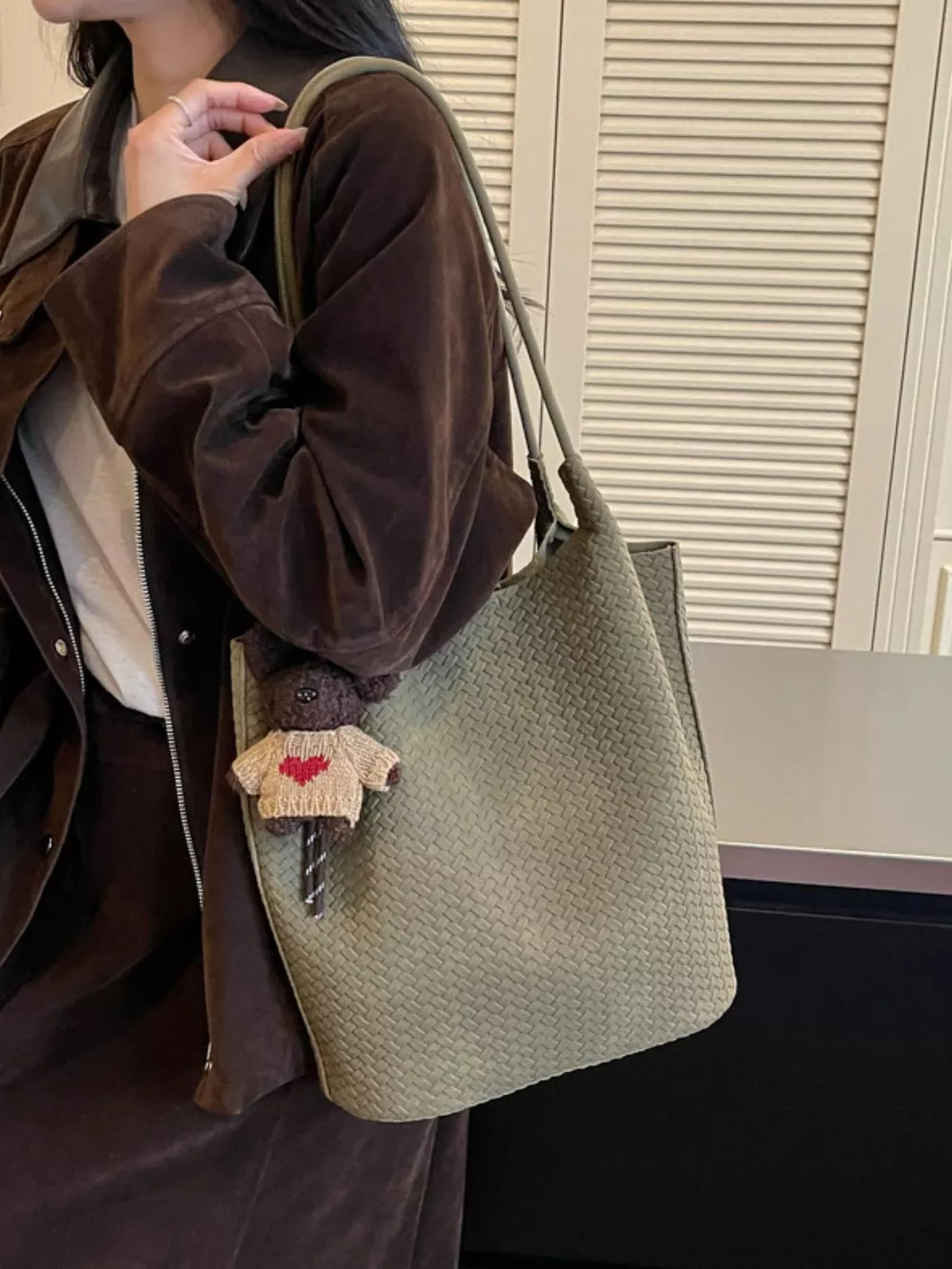 Vintage Woven Texture Shoulder Bag, image 8