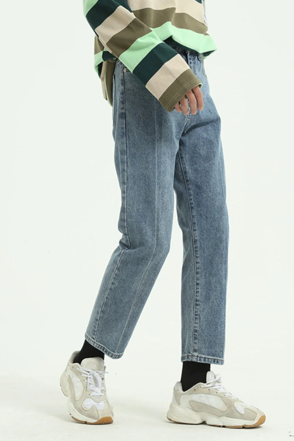 Straight Leg Jeans with Pockets, image 3
