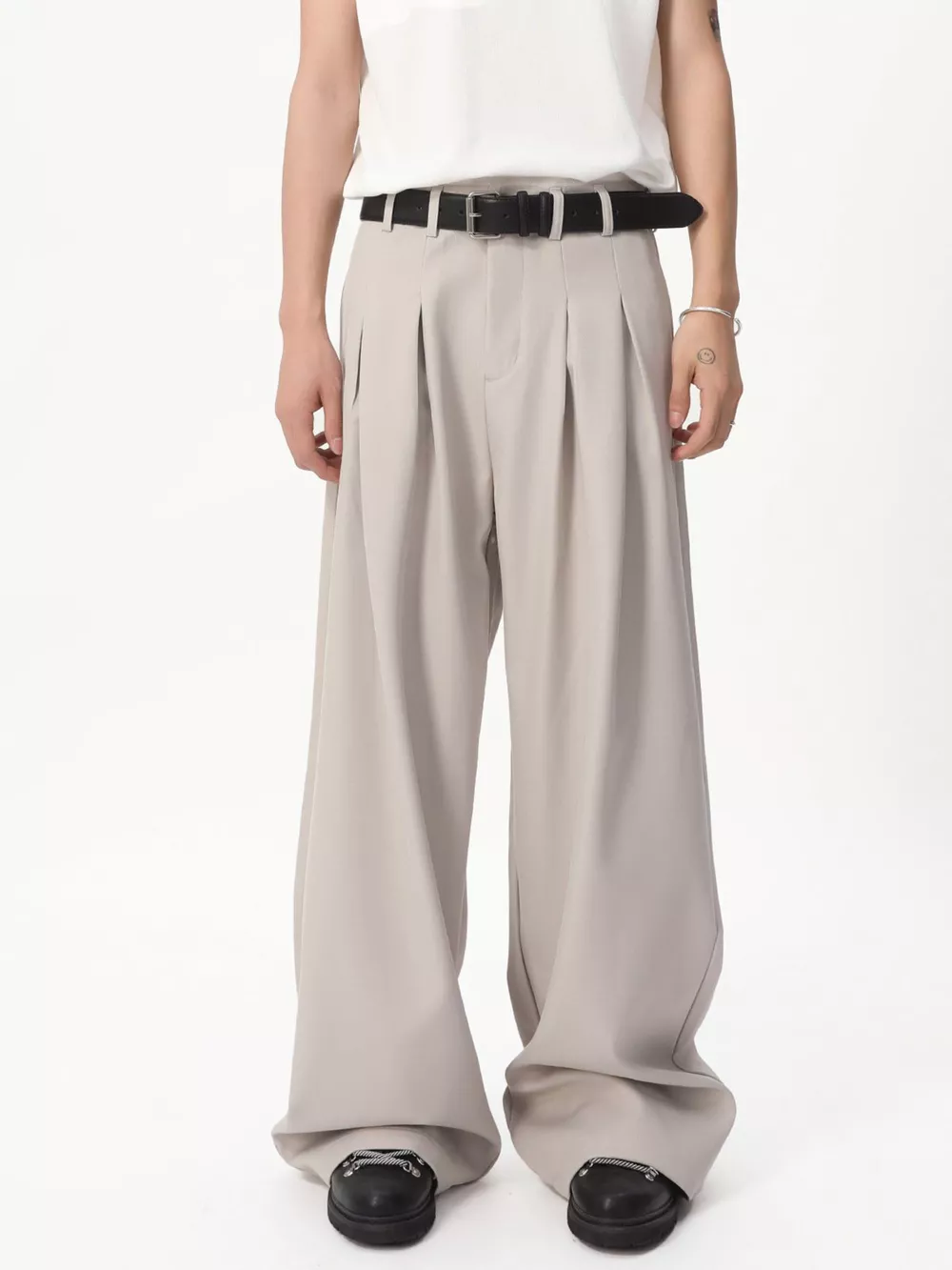 Men's High-Waisted Pleated Wide-Leg Pants, image 2