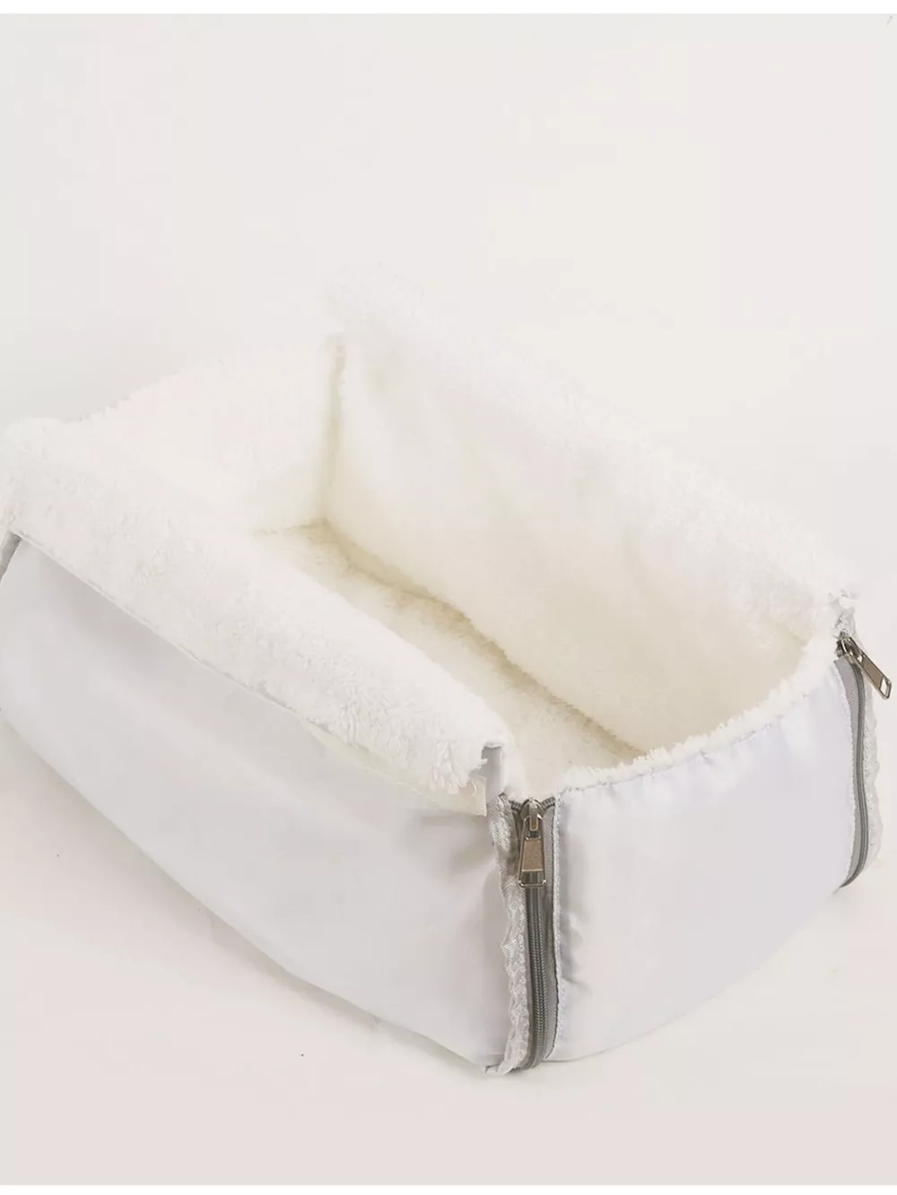 Comfortable & Breathable Pet Carrier Bag