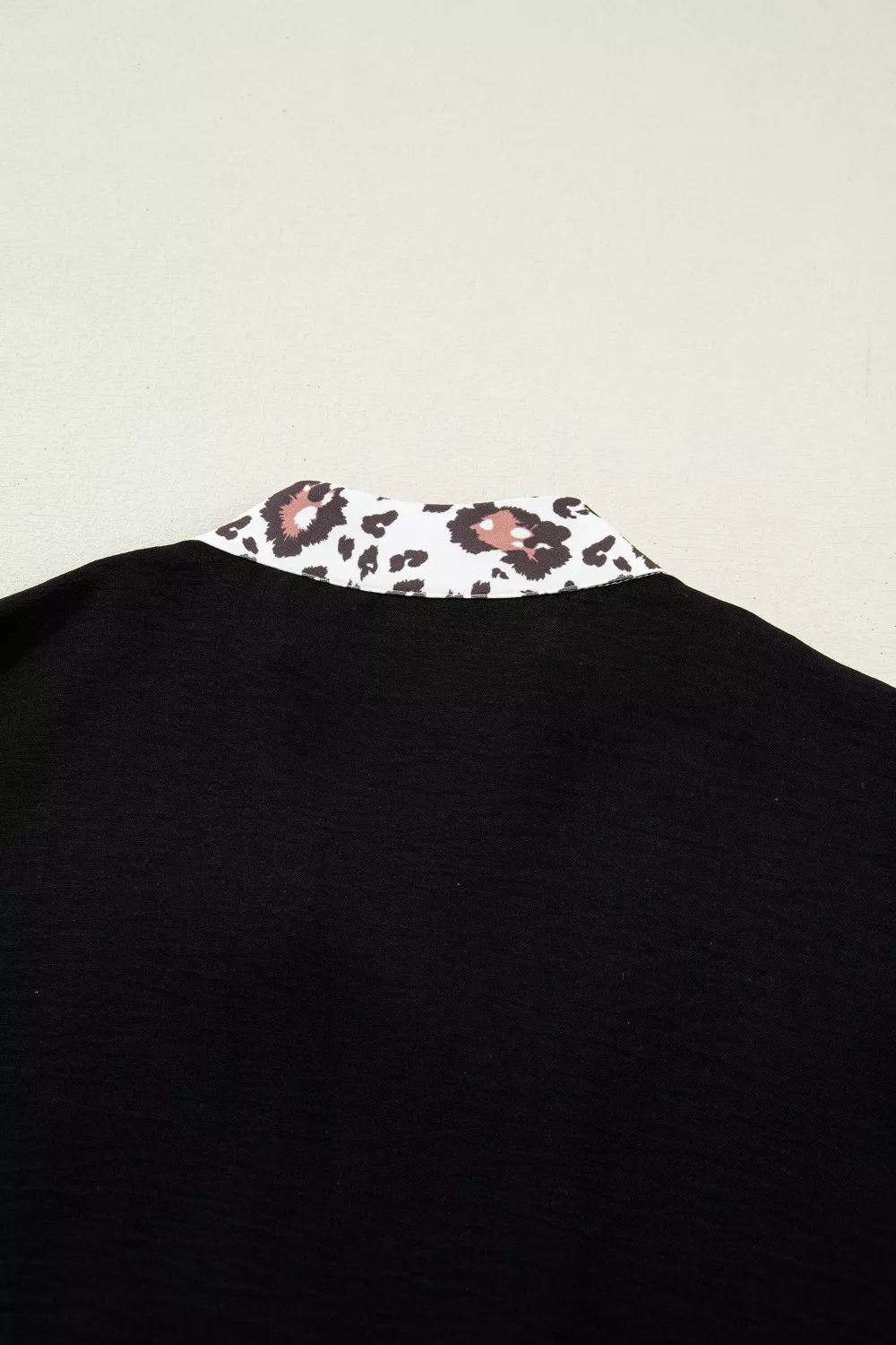 Leopard Accent Notched Neck Plus Size Short Sleeve Top, image 6