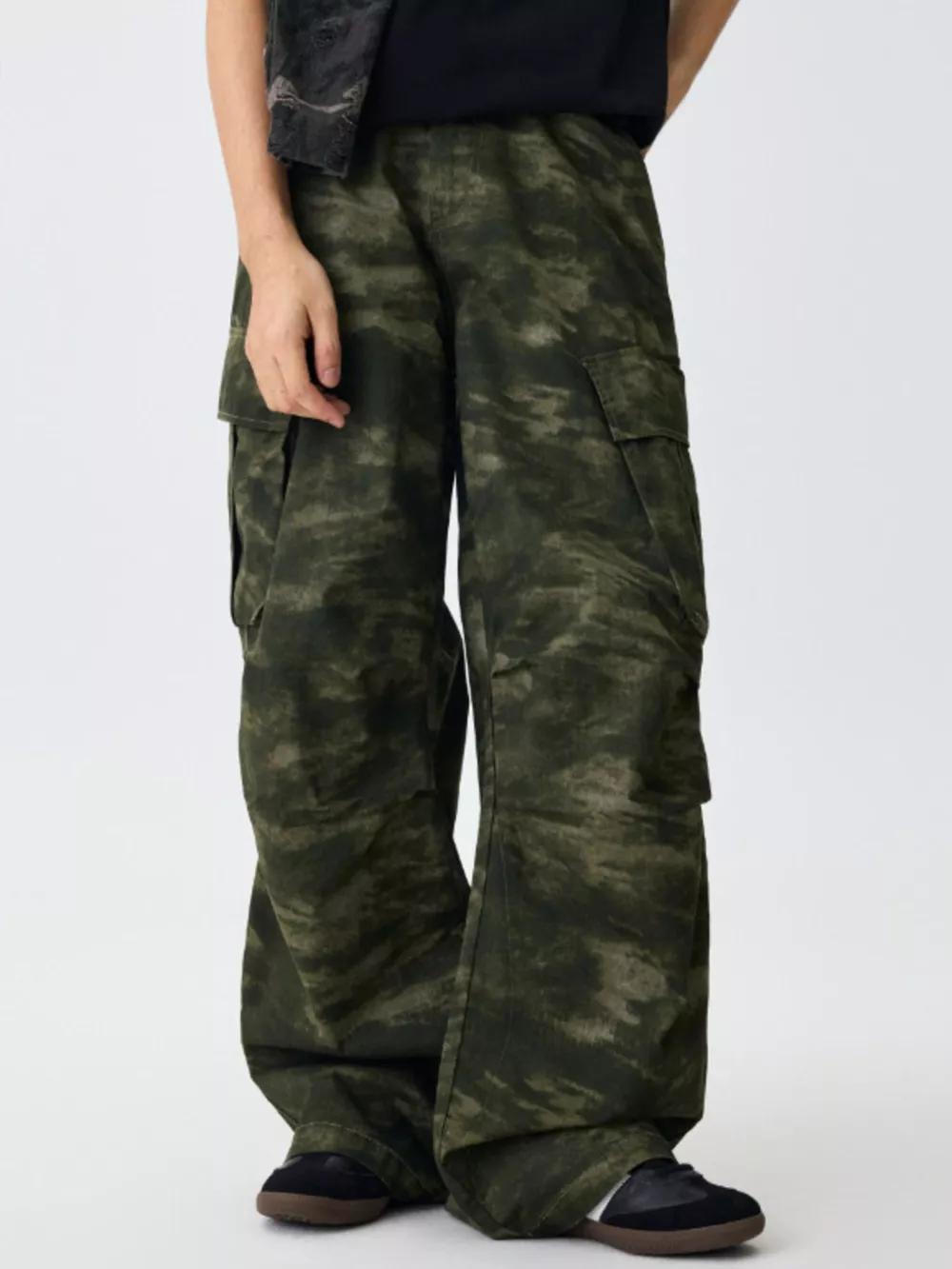 Men's Camouflage Print Cargo Pants, image 2