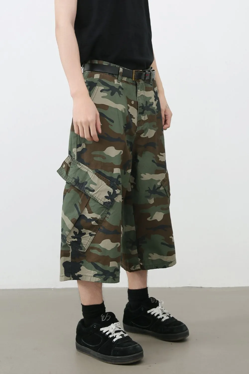 Men's Camouflage Denim Cargo Shorts, image 3