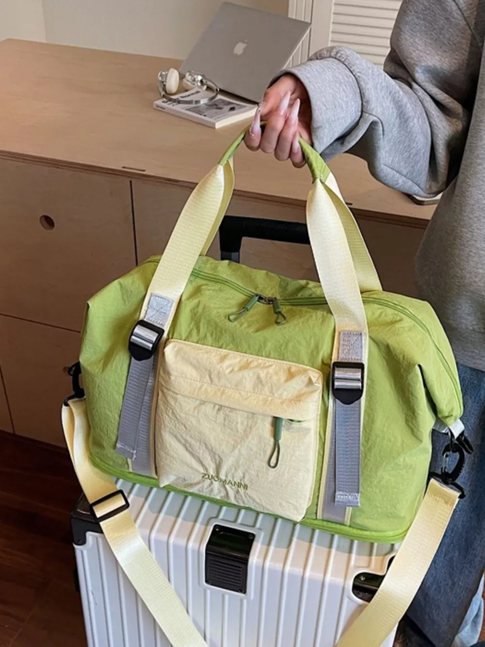 Lightweight Travel Duffel Bag with Shoulder Strap, image 2