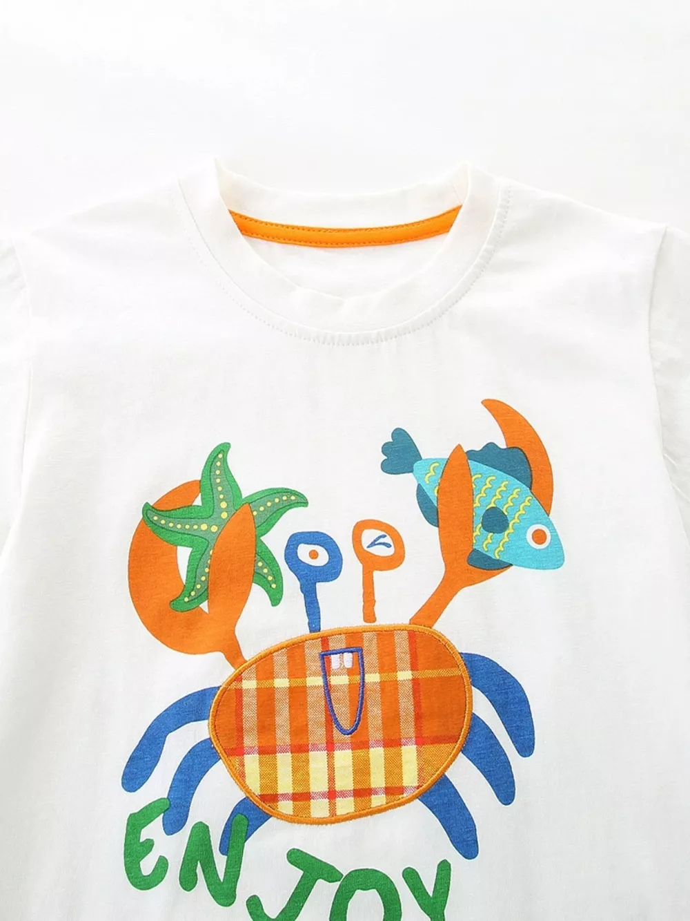 Children's Crab Graphic Tee & Plaid Shorts Set, image 3