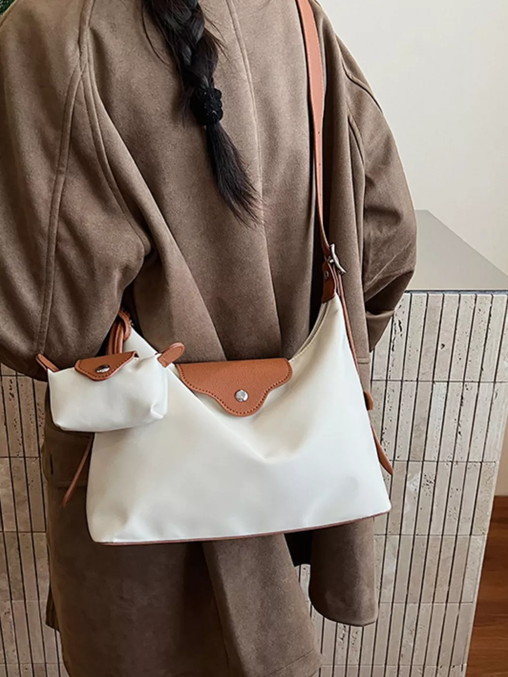 Hobo Crossbody Bag with Coin Purse, image 4