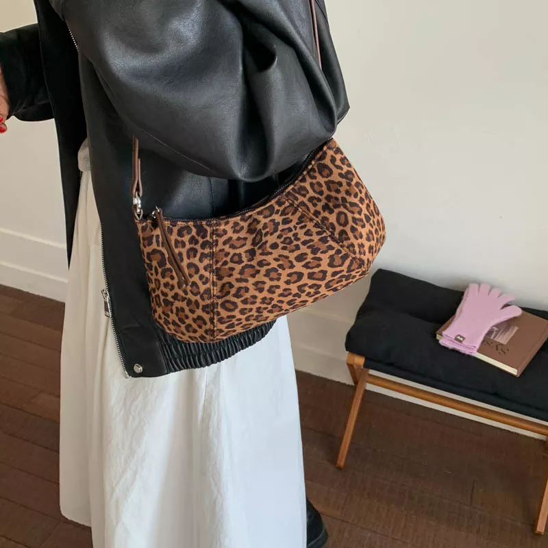 Vintage Style Shoulder Bag, image 3