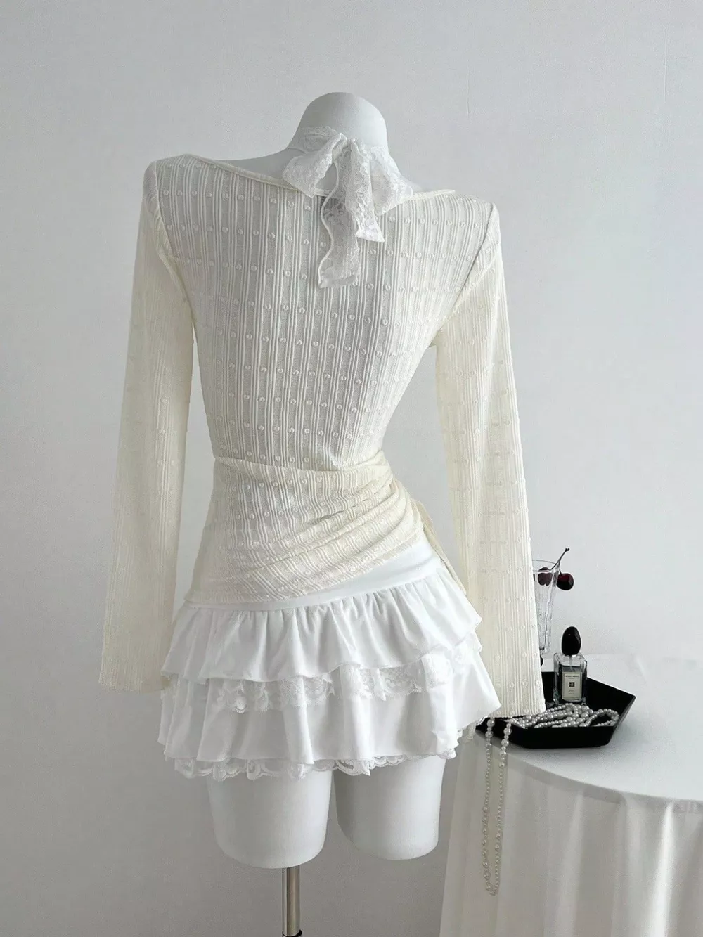 Bow Lace Detail V-Neck T-Shirt, image 2