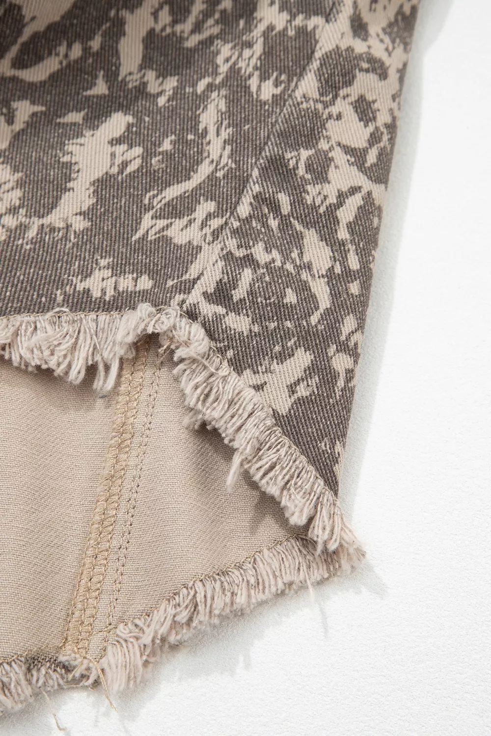 Abstract Print Long Sleeve Collar Raw Hem Denim Jacket, image 13