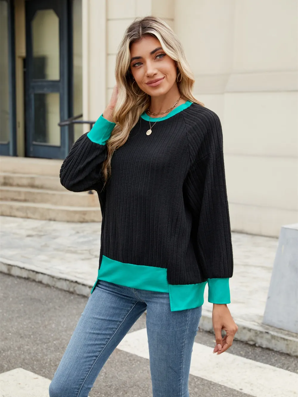 Contrast Trim Round Neck Long Sleeve T-Shirt