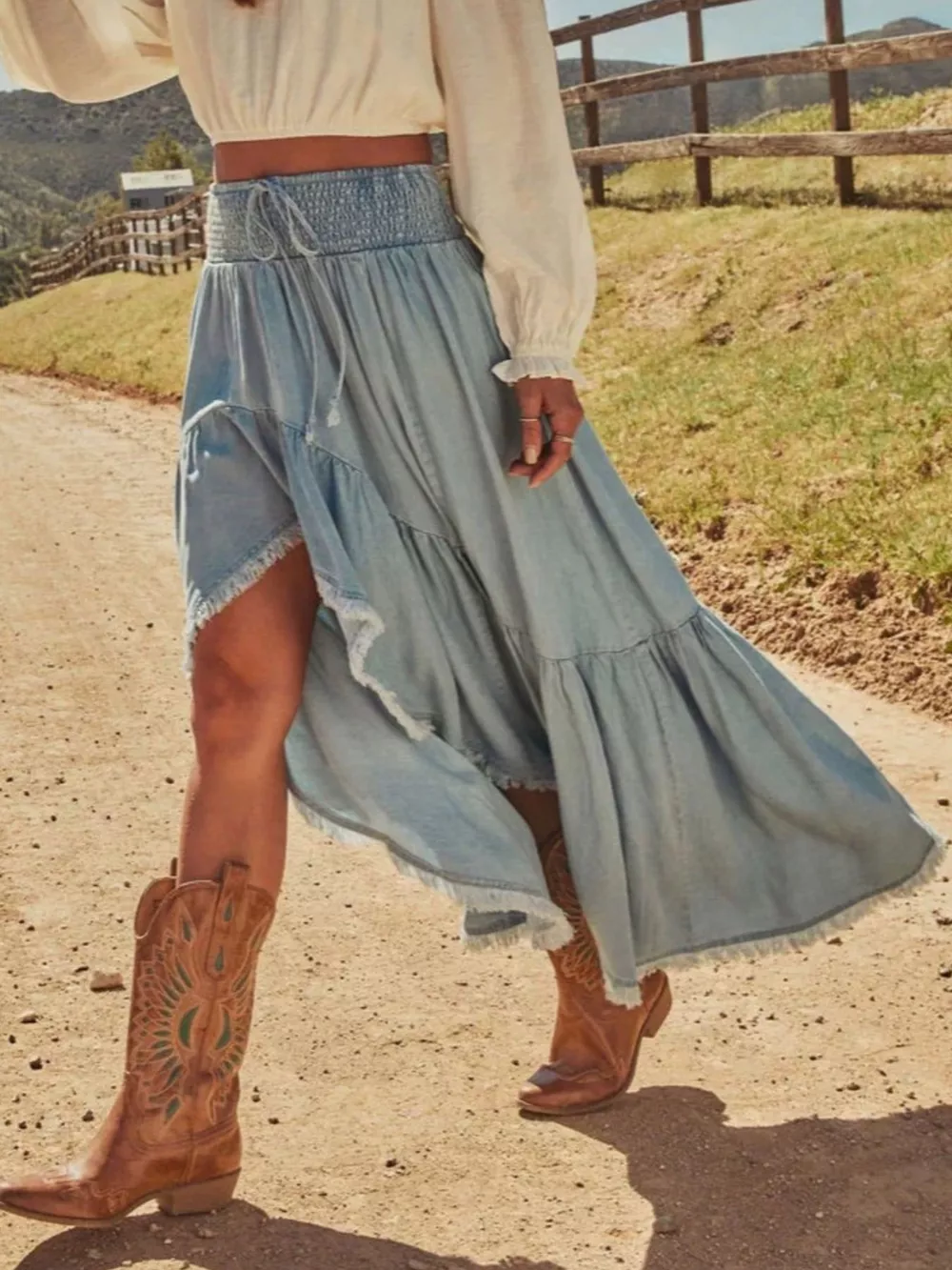 High-Low Frayed Hem Denim Skirt, image 2