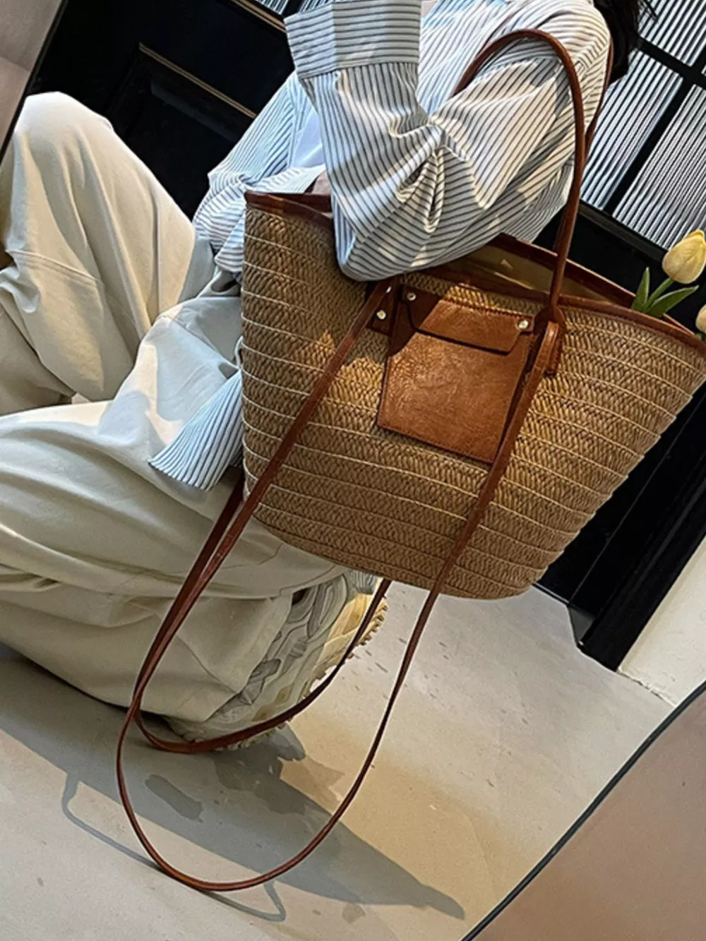 Straw Woven Shoulder Bag with Leather Accents, image 3