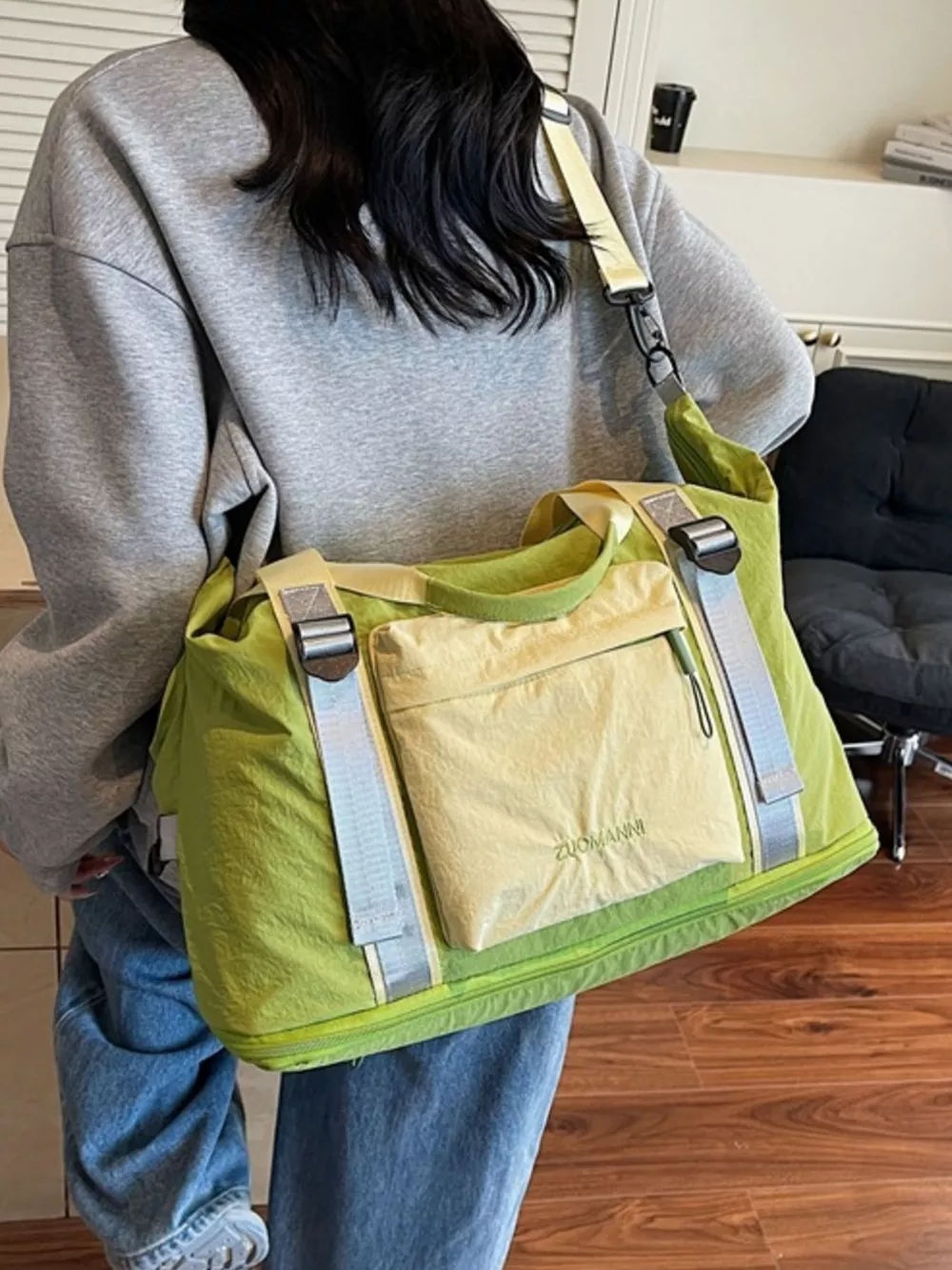 Lightweight Travel Duffel Bag with Shoulder Strap, image 5